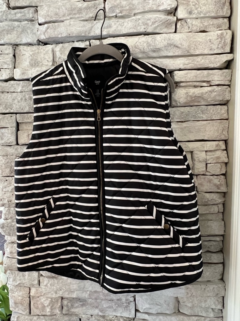 GAP Black and White Striped Quilted Puffer Vest